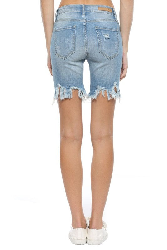 Kvinders Bermuda Shorts med Ujævnt Kant i Lys Denim 2