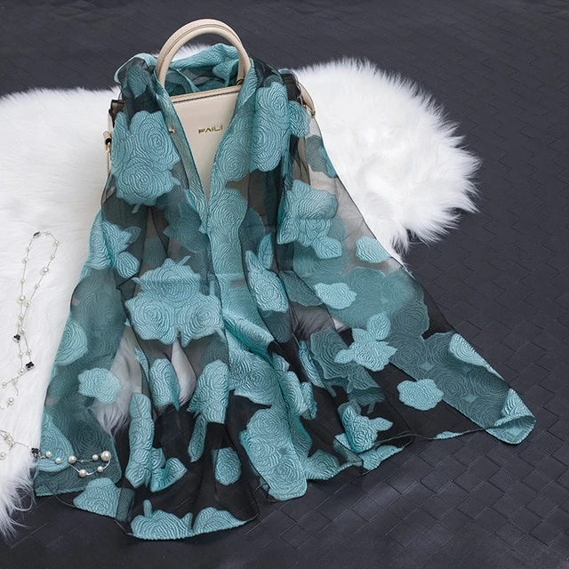 Kvinders Silketørklæde med Blomstermønster 2