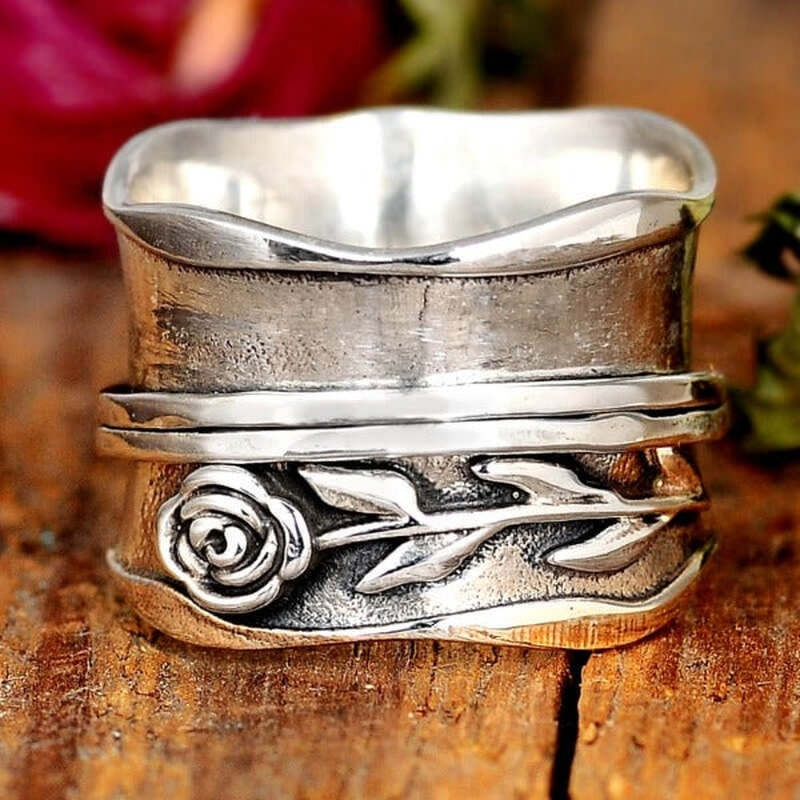 Håndlavet Sølv Ring med Blomstermotiv Romantisk Design 1