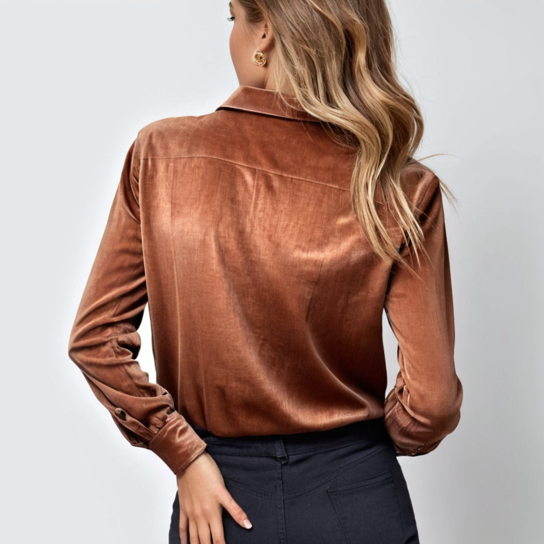 Kvinders Bluse i Fløjl med Knapper 1