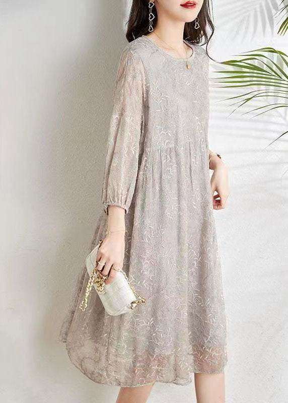 Kvinders Chiffon Kjole med Trekvart Ærmer og Broderi 1