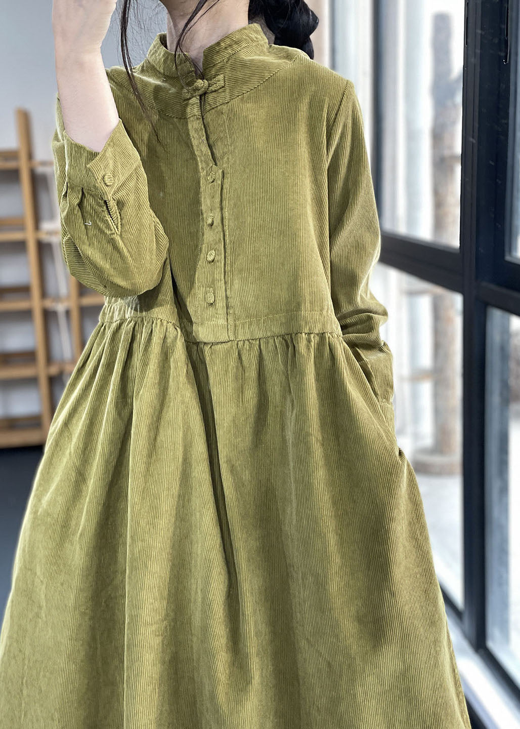 Kvinders Corduroy Kjole med Ståkrave og Patchwork 3