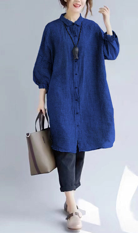 Kvinders Oversize T-shirt med Plaid Mønster og Nedfoldet Krave 8