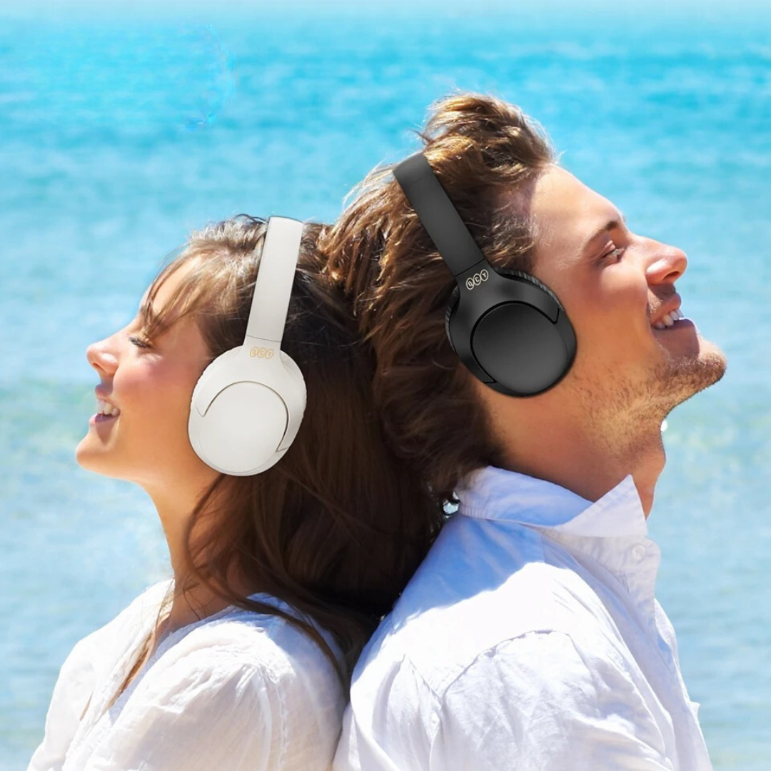 Støjreducerende trådløse hovedtelefoner