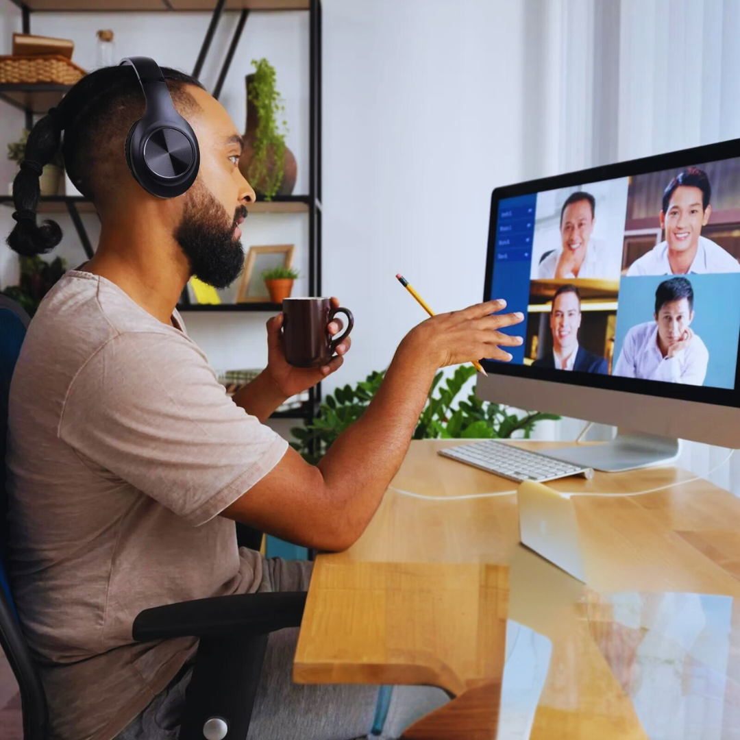 Sammenklappelig trådløs over-ear-hovedtelefon