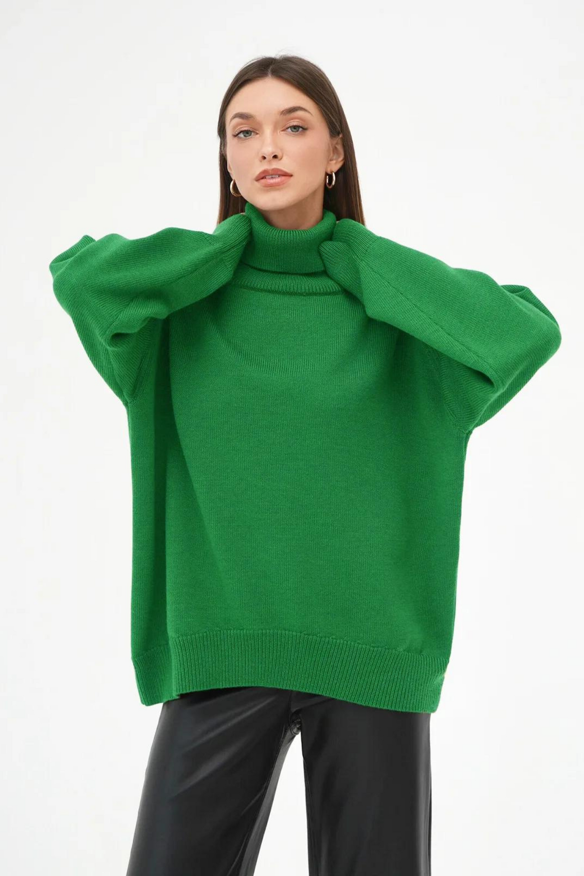 Højhalset striktrøje til kvinder